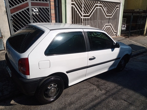 Imagem 3 de 15 de Volkswagen Gol 1.0 At 8 Válvulas