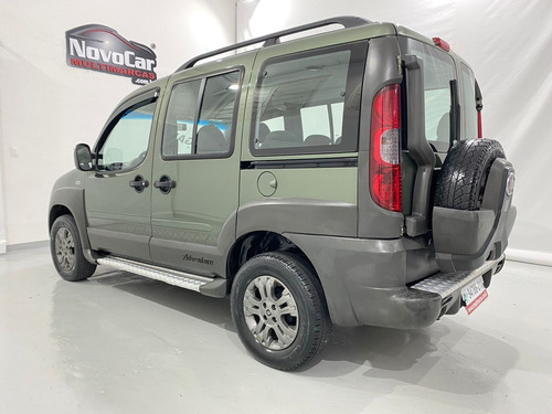 Imagem 4 de 8 de Fiat Doblo Adv Xingu 1.8 2012/2013
