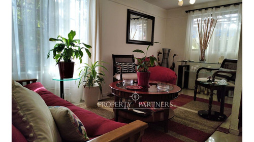 Excelente Vivienda Familiar, Con Departamento Inte...