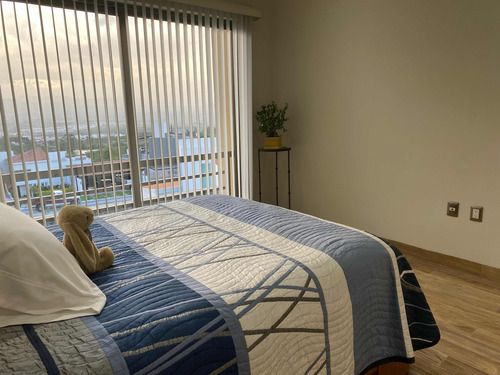 Increíble Residencia De Autor En Vista Real