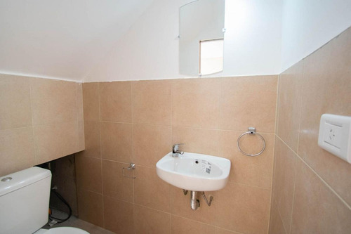 Imagen 22 de 30 de Duplex Tipo Casa Venta -165 Mts 2 Terreno-cochera - Berisso