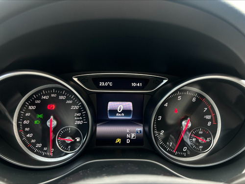 Mercedes-Benz Classe GLA 1.6 Advance Turbo Flex 5p