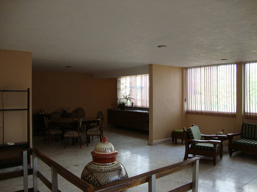 Imagen 4 de 11 de Departamento De 2 Pisos Sumamente Amplio, 62517