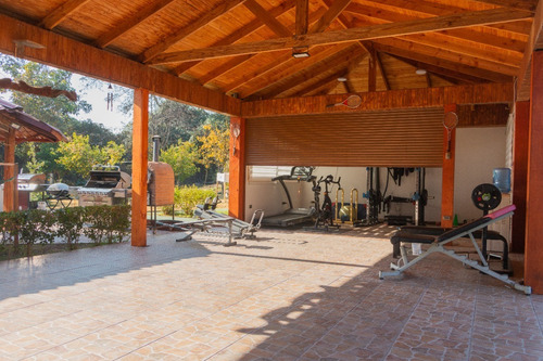 Imagen 23 de 30 de Gran Casa En Parcela Para Disfrutar En Familia