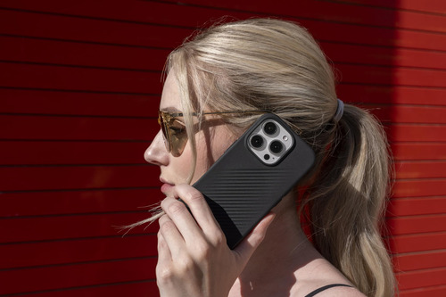 Funda Zagg Luxe Snap Para iPhone 16 Pro Max Con Magsafe, Col
