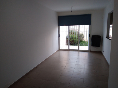 Departamento Venta La Plata Dormi C/ Patio