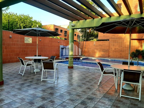 Imagen 26 de 27 de Armando Ortunio Hermoso Townhouse Bonaventure Home