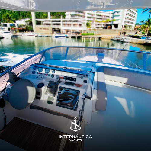 Lancha Azimut 60 Fly 2014 Intermarine Ferretti Schaefer