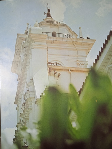 Caracas Tres Visiones De Una Ciudad / E. Subero, J.j. Castro (Usado)