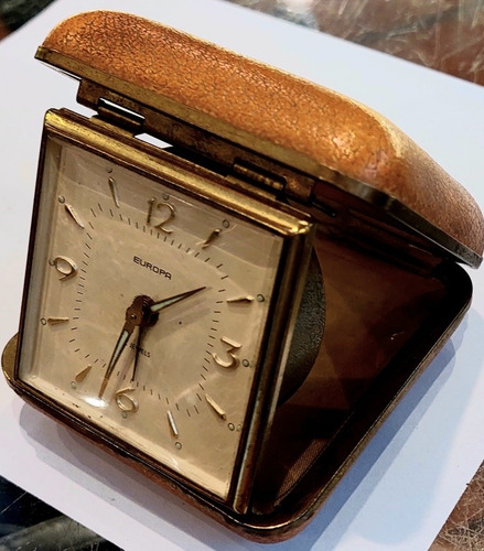 Antiguo Reloj Despertador Europa De Viaje Decoracion Retro (Usado)
