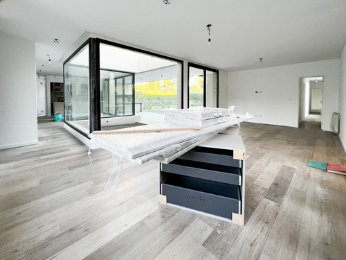 Imagen 4 de 19 de Casa - Miraflores (funes Hills)