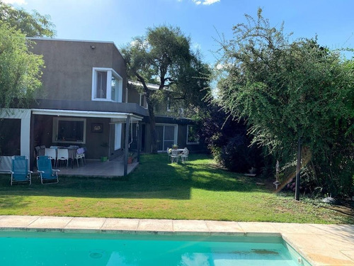 Imagen 21 de 21 de Casa En Venta B° Villa Allende Golf. 4 Dorm.