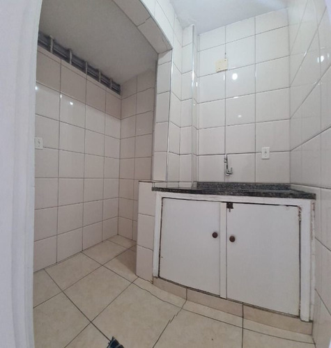 Imagem 9 de 11 de Kitnet Para Alugar, 40 M² Por R$ 1.500,00/mês - Embaré - Santos/sp - Kn0681