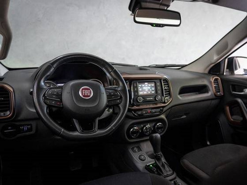 Fiat Toro 2.4 16V MULTIAIR FLEX VOLCANO AT9