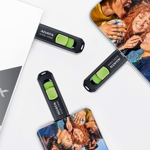 Imagen 2 de 5 de Memoria Usb Adata Uc300 32gb Usb-c 3.2 100mb/s Deslizable Color Negro