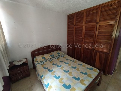 Imagen 13 de 25 de 22-6319 Mv. Apartamento En Venta Pent-house Urb. Campo Alegre, Turmero.
