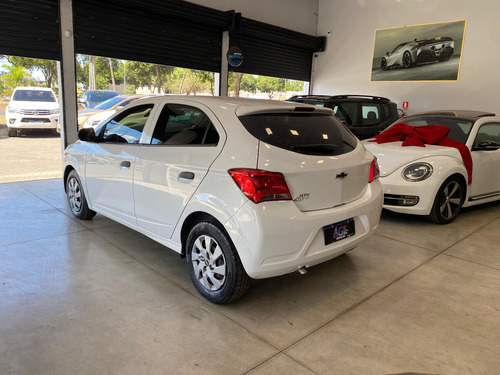 Chevrolet Onix 1.0 MPFI JOY 8V FLEX 4P MANUAL