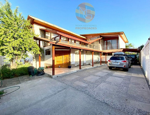 Casa En La Florida, 1000 M2 De Terreno, 350 M2 Construidos.