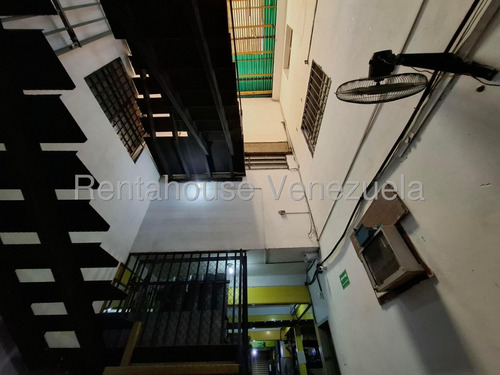 Edificio En Venta En Av Miranda Maracay Excelente Ubicacion 3 Niveles Deposito Areas Oficinas Ascensor De Carga Y Mas Alto Trafico Estef 25-12253