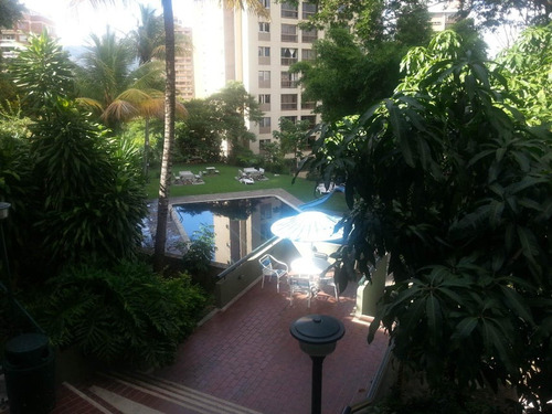 Cómodo Y Bello Apartamento En Venta Ubicado En El Marques 23-24824