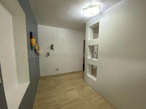 Bello Apartamento Con Excelente Distribución.lld