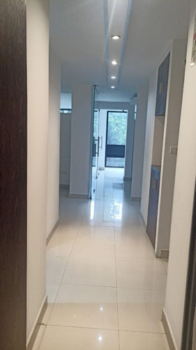 Excelente Oficina En Renta 150m2 Acondicionada. Del Valle Ce