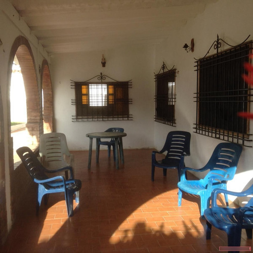 Imagen 3 de 10 de Casas En Alquiler Vacacional, Chichiriviche