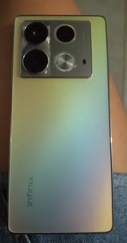 Celular Infinix Note 40 Nfc Dual Sim 256gb Ram 8+8gb Dorado (Usado)