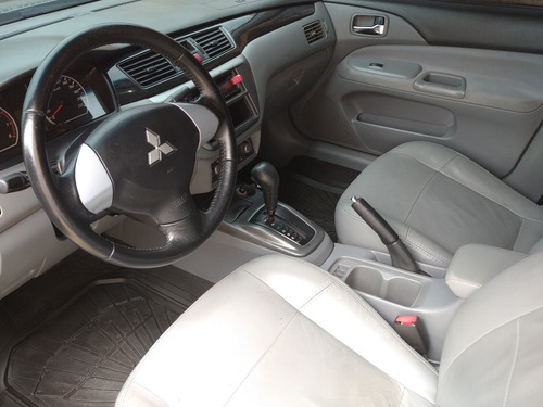 Imagen 11 de 18 de Mitsubishi Lancer Touring - Automatica