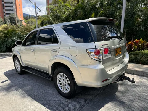 Toyota Fortuner 2.7l 4x4