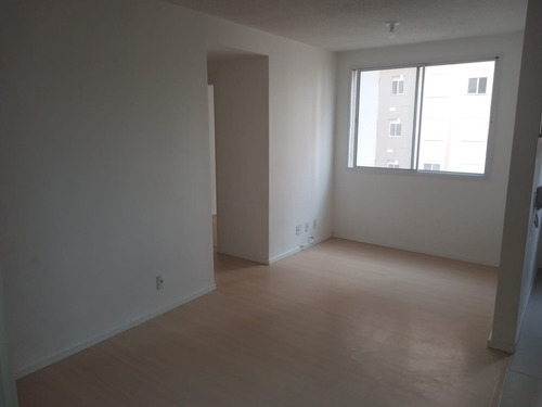 Apartamento Com 2 Quartos; Sala; Cozinha E Banheiro!