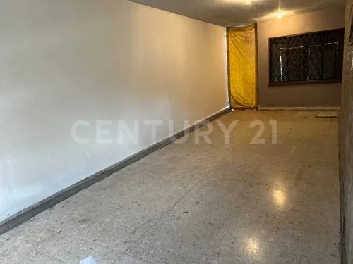 Casa En Venta En Col. Mitras Centro En Monterrey