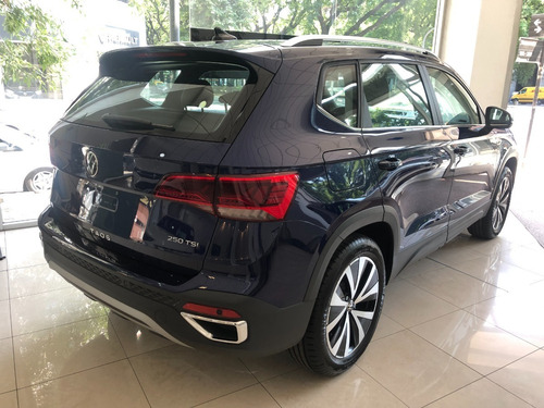Imagen 2 de 15 de Vw Taos Highline 250 Tsi At My22 0km #17