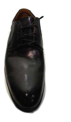 Imagen 4 de 7 de Zapato De Charol Cuero Picado Negro Hombre