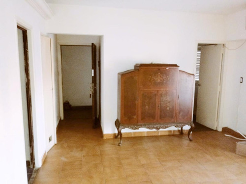Imagen 9 de 14 de Vta. 2 Amb. Frente. Balcón Terraza. Vista Abierta. Kitchenette Y Baño Con Ducha. Oportunidad!