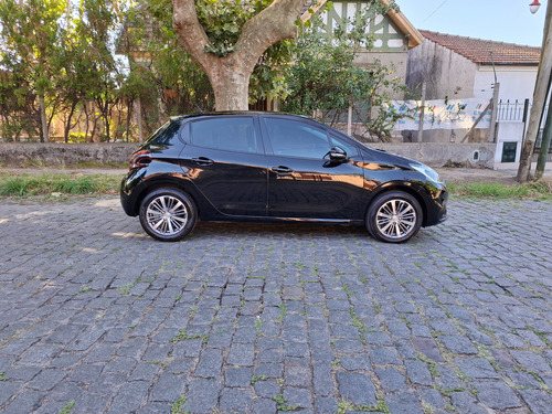 Peugeot 208 1.6 Allure Nav Tiptronic