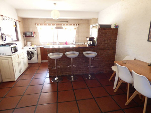 Imagen 3 de 18 de Oportunidad! Ph De 3 Ambientes Al Frente Con Patio Y Balcón -villa Pueyrredón