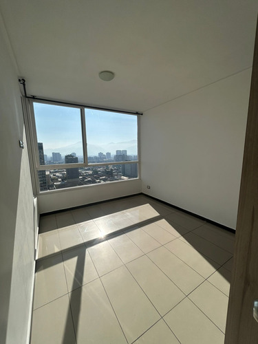 Arriendo Depto. De 2d1b En Pasaje Leonor Cepeda Con Carrion