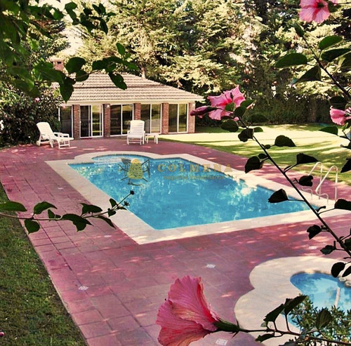 Casa En Cantegril - Muy Bien Cuidada. Consulte!!!!!!!!!- Ref: 2589