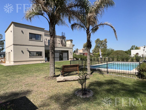Imagen 1 de 26 de Venta Casa 4 Ambientes Con Galería Con Parrilla Y Fondo Libre Con Piscina En La Candida (30702)