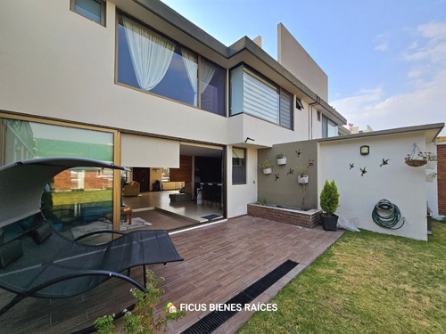 Casa En Venta En Calimaya, Residencial Valle De Las Fuentes
