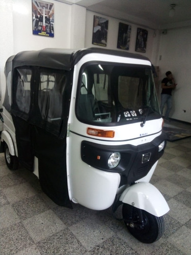Imagen 9 de 10 de Motocarro Torito Bajaj 2023 + Puertas Y Cortinas