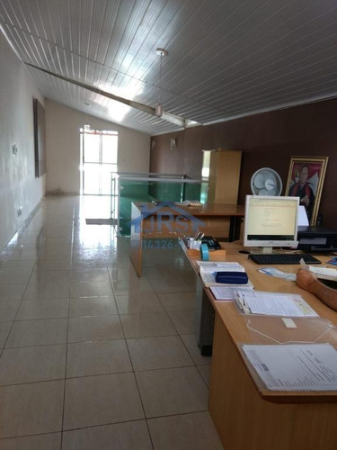 Imagem 24 de 28 de Sobrado Com 3 Dormitórios À Venda, 266 M² Por R$ 800.000,00 - Jardim Dos Camargos - Barueri/sp - So0023