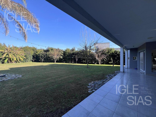 Casa En Venta Lote Interno 3 Dormitorios Barrio Santa Teresa, Villanueva