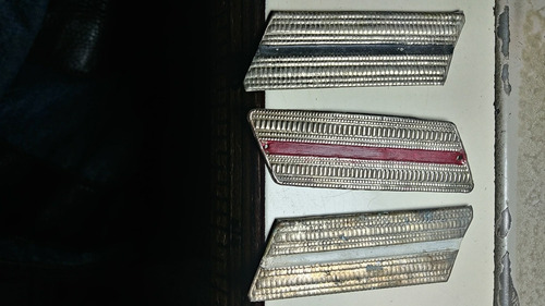 Antiguas Insignias De Cuello De Ejército Época Del 40 .x.par (Usado)
