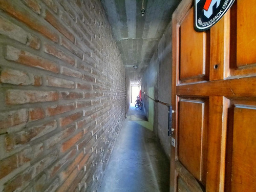 Imagen 4 de 9 de Alquiler Deposito/galpon 70 M2 Valentin Alsina Lanus