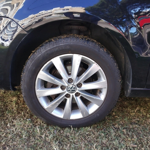 Volkswagen Suran 2011