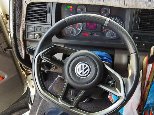Imagem 6 de 15 de Volkswagen Constellation 25 390