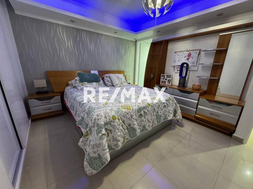 Apartamento En Venta En Urbanización Base Aragua