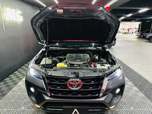 Toyota Fortuner 2.4 Street At 7As